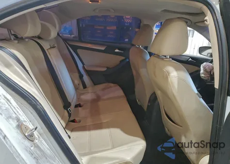 2017 Volkswagen Jetta Se из США, поврежденный, VIN 3VWDB7AJ8HM338392